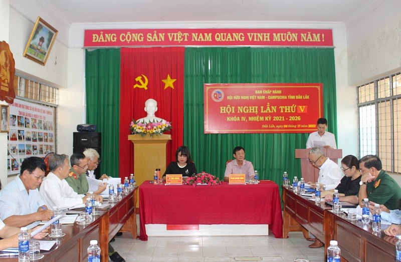 Hội nghị sơ kết công tác 6 tháng đầu năm, triển khai phương hướng nhiệm vụ 6 tháng cuối năm 2023 Hội hữu nghị Việt Nam - Campuchia tỉnh Đắk Lắk. 