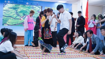 Ngày hội giao lưu văn hóa nghệ thuật Hàn - Việt thu hút hàng trăm bạn trẻ Hà Thành