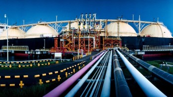 Lý do IEA lần đầu tiên trong năm nay hạ dự báo tăng trưởng nhu cầu dầu toàn cầu