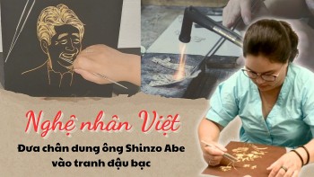 Nghệ nhân Việt đưa chân dung ông Shinzo Abe vào tranh đậu bạc
