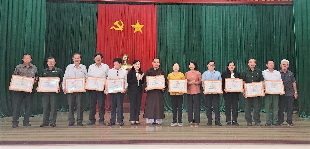 Liên hiệp Các tổ chức Hữu nghị và Hội Hữu nghị Việt Nam - Campuchia tỉnh tổ chức hoạt động về nguồn