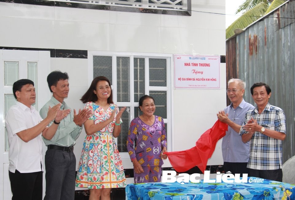 Hộ nghèo tỉnh Bạc Liêu được nhận nhà mới
