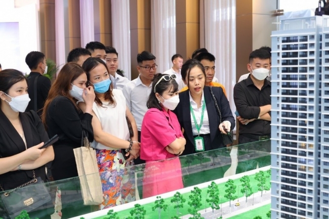 Sau nửa năm tụt hạng, bất động sản dành lại ngôi “á quân” về thu hút vốn ngoại