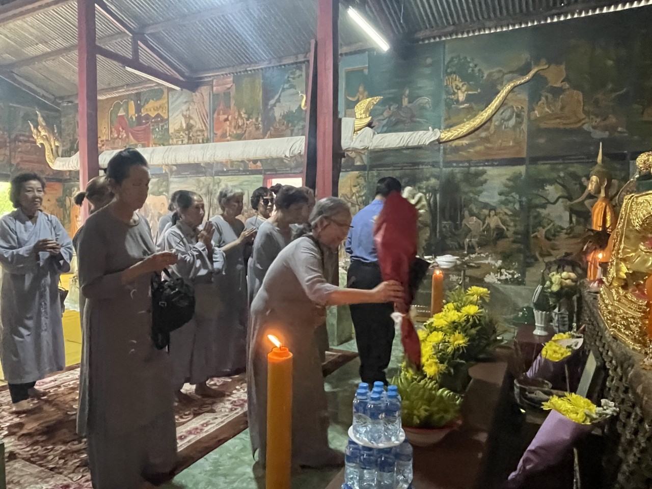 Xúc động Lễ cầu siêu cho các anh hùng liệt sĩ Việt Nam và Lào tại tỉnh Luang Prabang