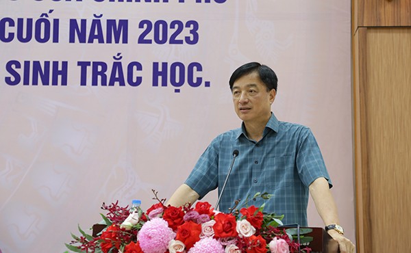 Trung tướng Nguyễn Duy Ngọc, Thứ trưởng Bộ Công an, Tổ phó thường trực Tổ công tác Đề án 06 của Chính phủ phát biểu tại Hội nghị