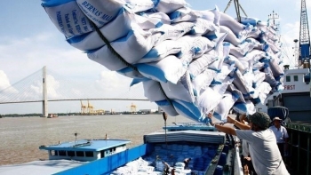 Doanh nghiệp Việt cần liên hệ đối tác xuất khẩu gạo để kiểm tra tình trạng hàng hóa