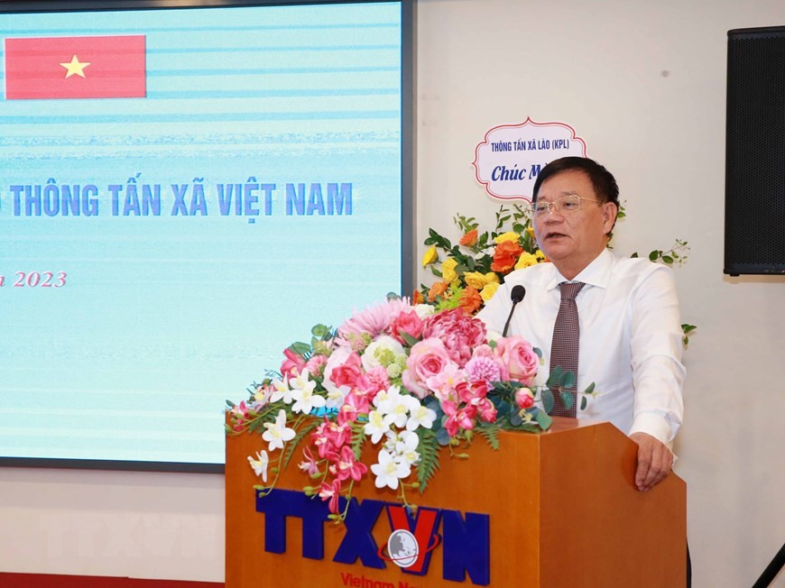 Chủ tịch Trung ương Hội hữu nghị Việt Nam - Lào Trần Văn Túy phát biểu tại Đại hội (Ảnh: TTXVN)