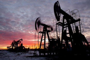 Giá dầu không ngừng tăng mạnh bởi kỳ vọng Trung Quốc kích cầu kinh tế
