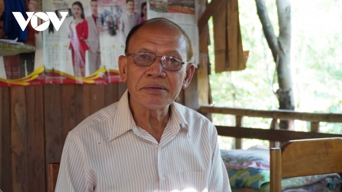 Ký ức về những năm tháng “hạt gạo cắn đôi, cọng rau bẻ nửa” của cựu binh Lào