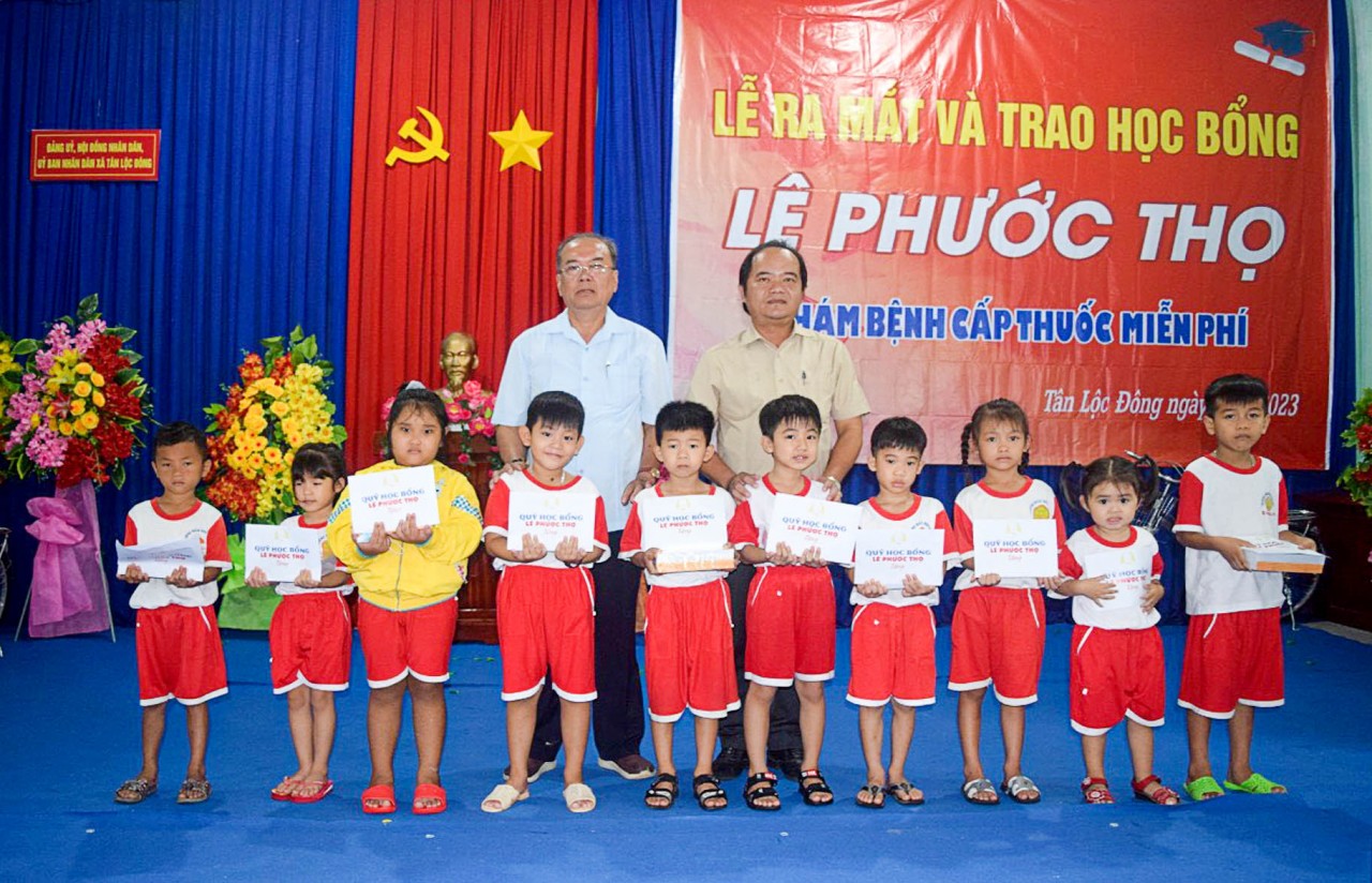 Ra mắt Quỹ học bổng Lê Phước Thọ đồng hành cùng học sinh Cà Mau vượt khó học tốt