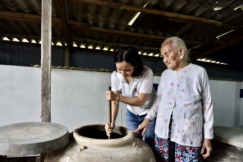 Làng nghề nước mắm Tam Thanh:  Gìn giữ hương vị quê hương; phát triển kinh tế địa phương