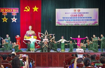 Giao lưu gia đình Việt với sinh viên Lào, Campuchia đang học tập tại Thành phố Hồ Chí Minh