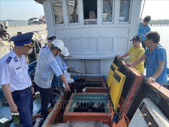 Khắc phục "thẻ vàng" IUU: Phối hợp quản lý tàu cá và chống khai thác IUU