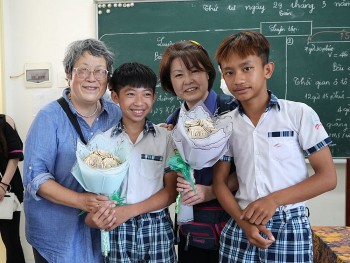 Hội trợ giúp trẻ em Việt Nam - Nhật Bản hỗ trợ trẻ khuyết tật Bến Tre