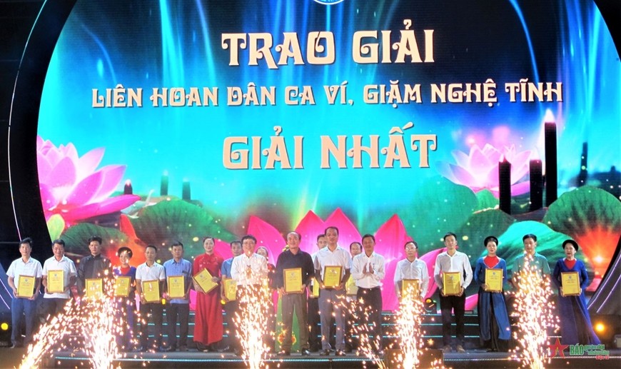 Nghệ An bế mạc Festival dân ca ví, giặm Nghệ Tĩnh