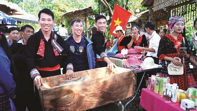 Chuyện về bản du lịch cộng đồng Lao Chải