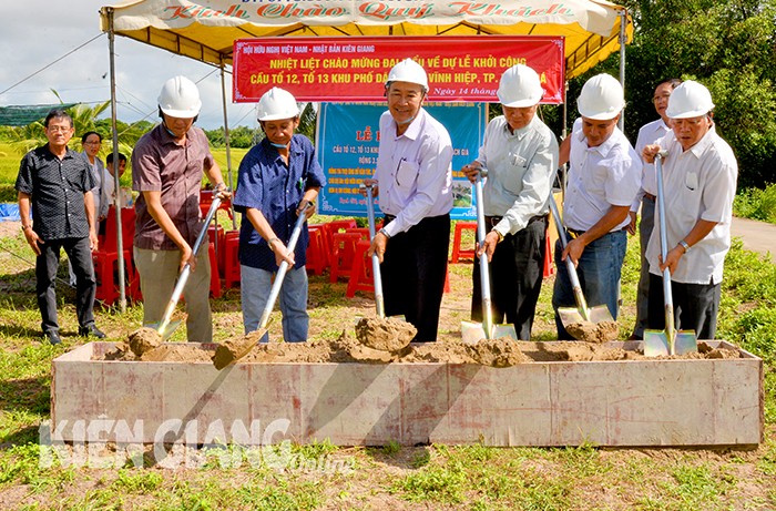 Hội Hữu nghị Việt Nam - Nhật Bản tỉnh Kiên Giang khởi công xây dựng cầu dân sinh