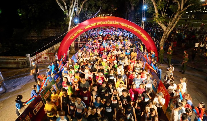 Thừa Thiên Huế: Hơn 13.500 người tham gia chạy vì cộng đồng với chủ đề 