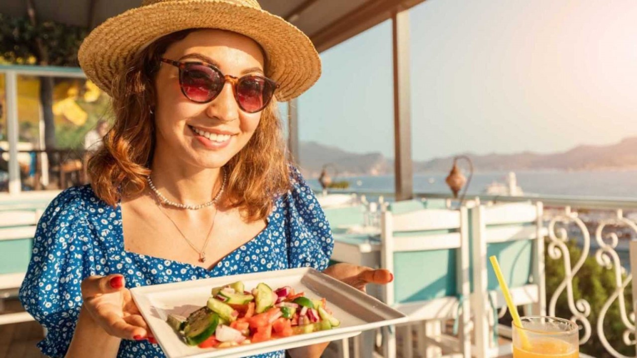 Hy Lạp có nền ẩm thực mang đậm nét đặc sắc của vùng biển Địa Trung Hải - Ảnh: Shutterstock