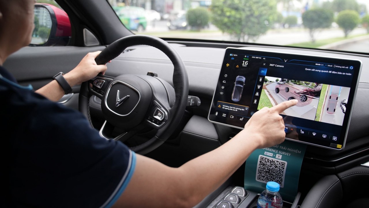 Công nghệ hiện đại, chi phí sử dụng tối ưu giúp ô tô điện VinFast được nhiều người lựa chọn.