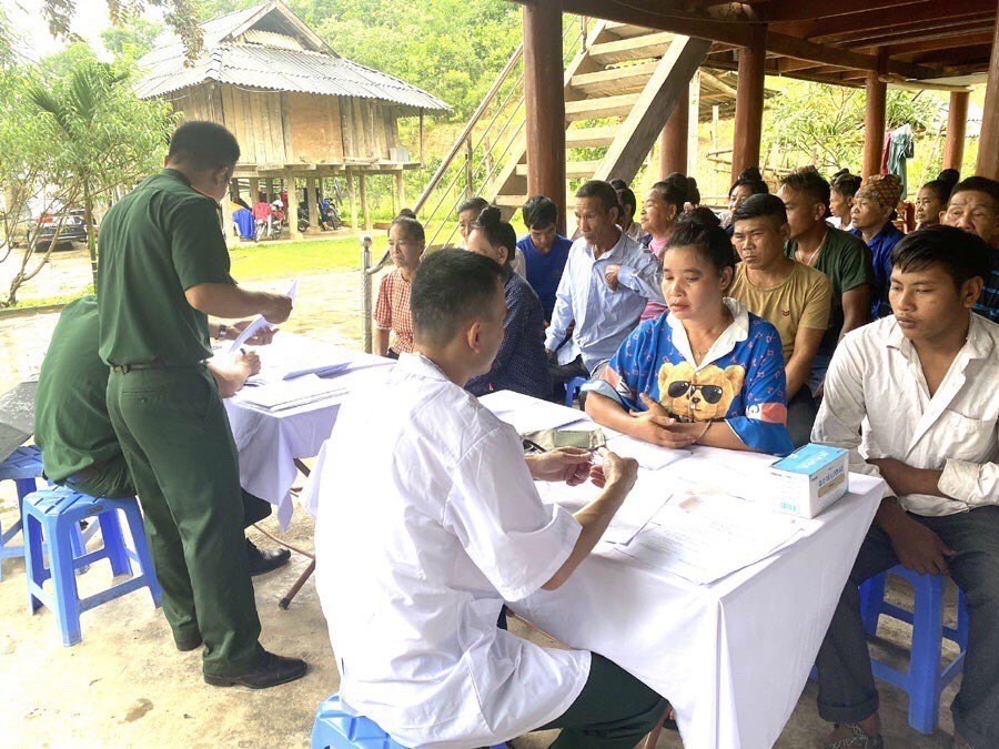 Điện Biên: Hơn 200 người dân khu vực biên giới được khám bệnh, cấp thuốc miễn phí