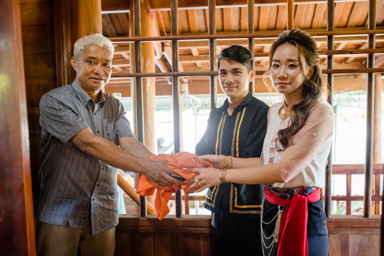 Gìn giữ nét đẹp trong phong tục đón dâu mới của đồng bào dân tộc Thái ở Tương Dương