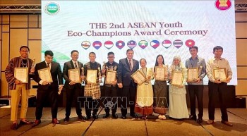 ASEAN vinh danh hai trường học sinh thái và hai nhà vô địch sinh thái trẻ của Việt Nam