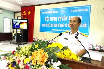 Vùng 5 Hải quân tuyên truyền biển, đảo, thu hút nguồn nhân lực tại Kiên Giang