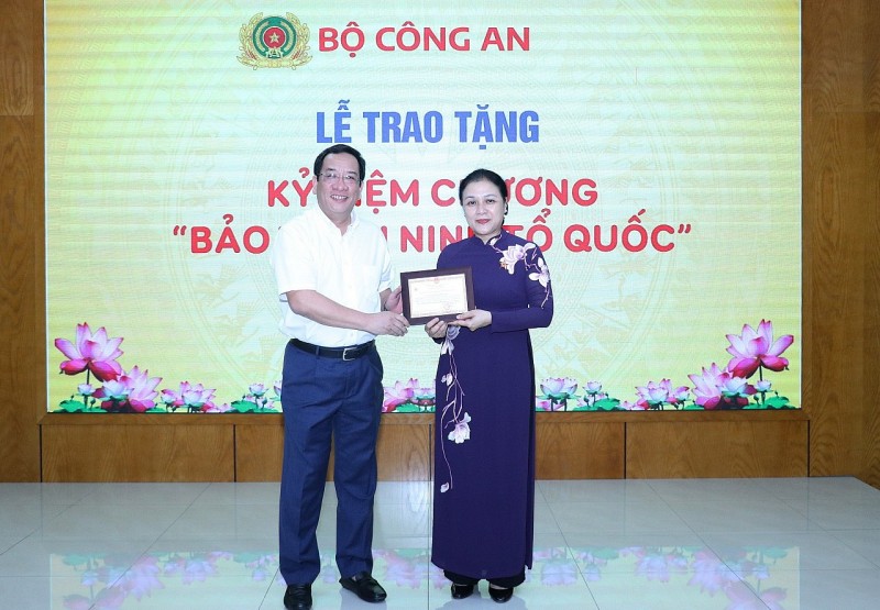 Vinh danh đóng góp của Đại sứ Nguyễn Phương Nga trong sự nghiệp bảo vệ an ninh tổ quốc
