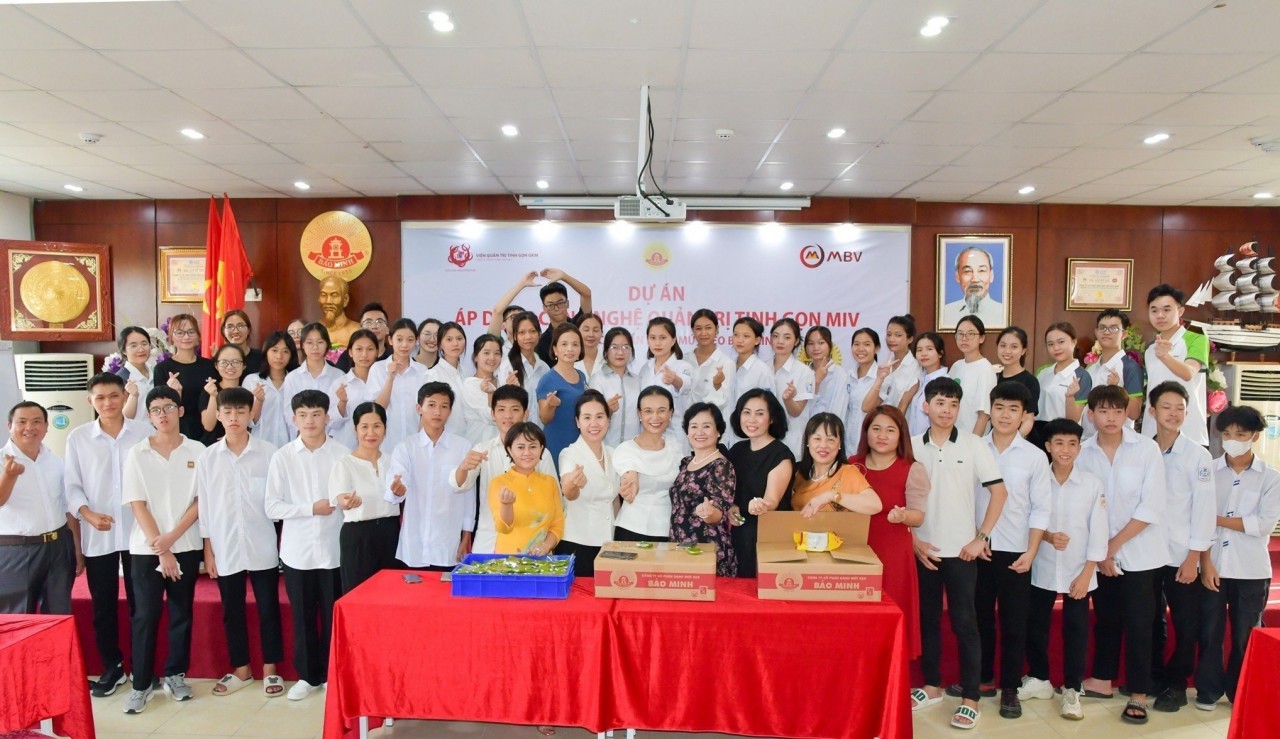 40 trẻ mồ côi trải nghiệm làm bánh tại Công ty cổ phần Bánh mứt kẹo Bảo Minh