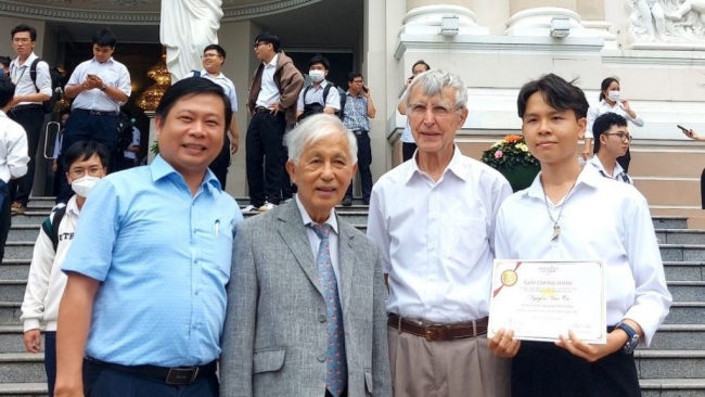 Quỹ học bổng Vallet trao trên 2.000 suất học bổng cho học sinh, sinh viên Việt Nam