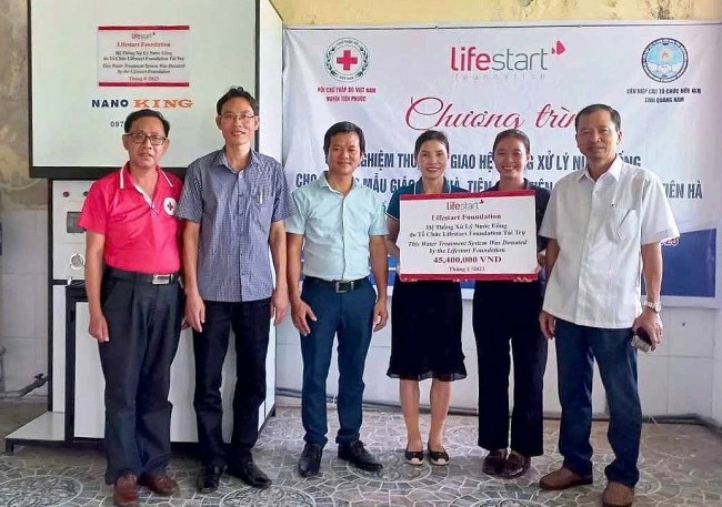 Lifestart Foundation tài trợ hệ thống xử lý nước uống cho 4 trường học Quảng Nam