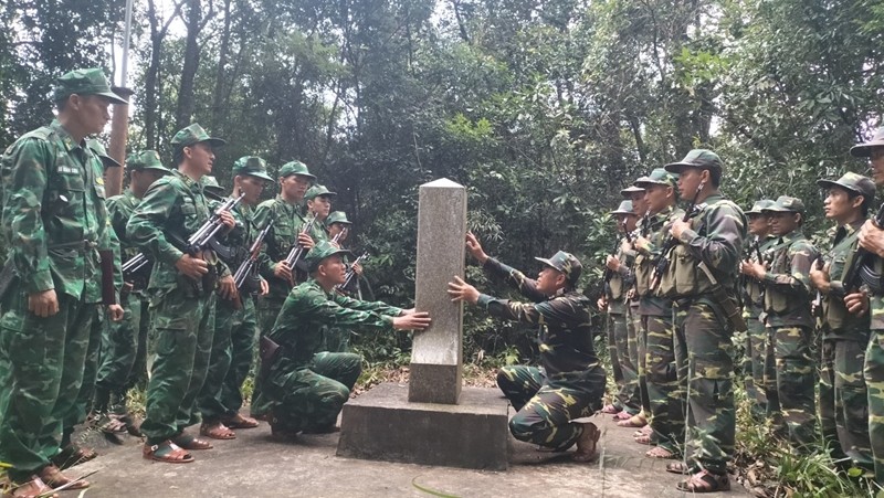 Tuần tra song phương bảo vệ biên giới Việt – Lào