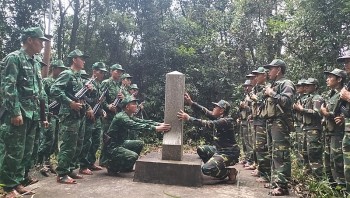 tuan tra song phuong bao ve bien gioi viet lao