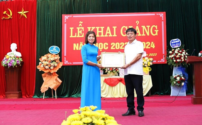 Hơn 380.000 học sinh ở Phú Thọ tham gia Lễ khai giảng năm học mới