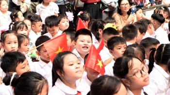 Hơn 22 triệu học sinh Việt Nam hân hoan chào năm học mới