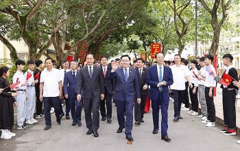 Chủ tịch Quốc hội Vương Đình Huệ: Trường Hữu nghị T78 là cầu nối gắn kết, vun đắp tình hữu nghị Việt -Lào