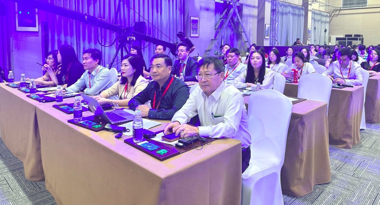 VUSTA dự Hội nghị quốc tế về kiến thức khoa học tại Trung Quốc