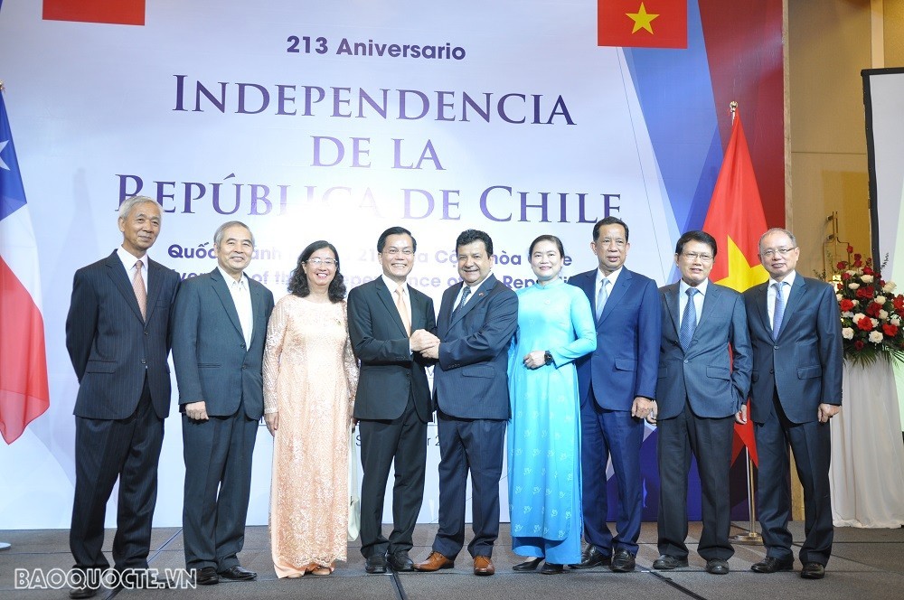 Lễ kỷ niệm có sự tham dự của nhiều quan chức, bạn bè Việt Nam và Chile. (Ảnh: Minh Quân)
