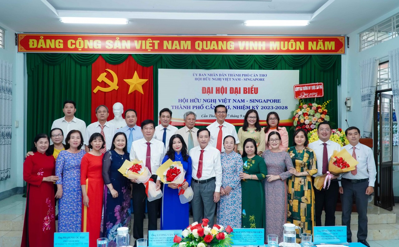 Bà Trần Thị Xuân đắc cử  Hội Hữu nghị Việt Nam - Singapore TP Cần Thơ