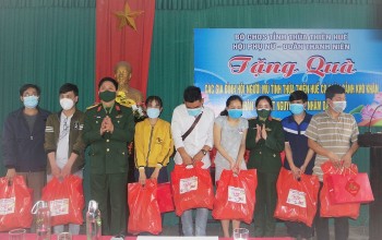 Hiệp hội Tuổi thơ Hy vọng (Pháp) hỗ trợ học sinh khiếm thị ở thành phố Huế