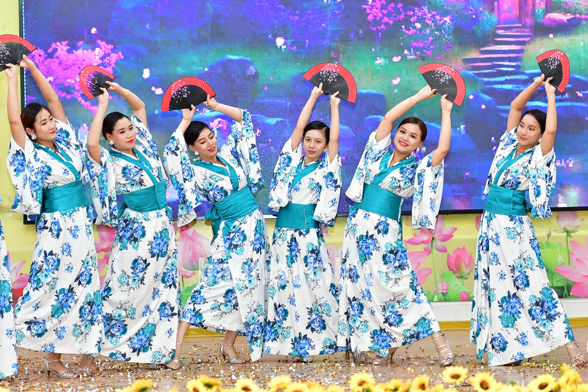 Một tiết mục múa truyền thống Nhật Bản được trình bày tại chương trình giao lưu. (Ảnh: Báo Trà Vinh)