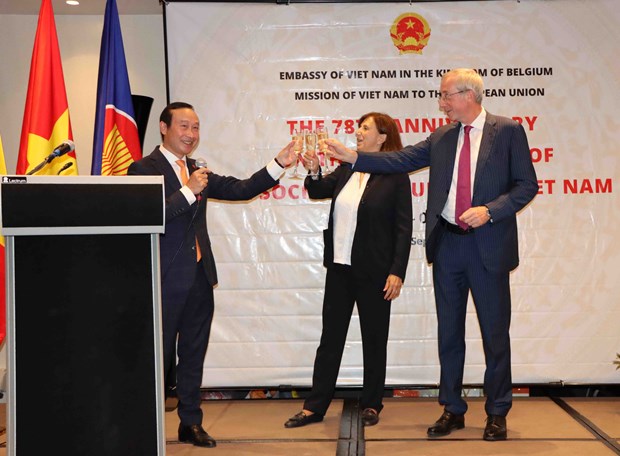Bỉ hỗ trợ Việt Nam chuyển giao công nghệ cao và nâng cao năng lực