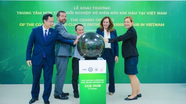 Cầu nối để cộng đồng doanh nghiệp hợp tác nghiên cứu bền vững