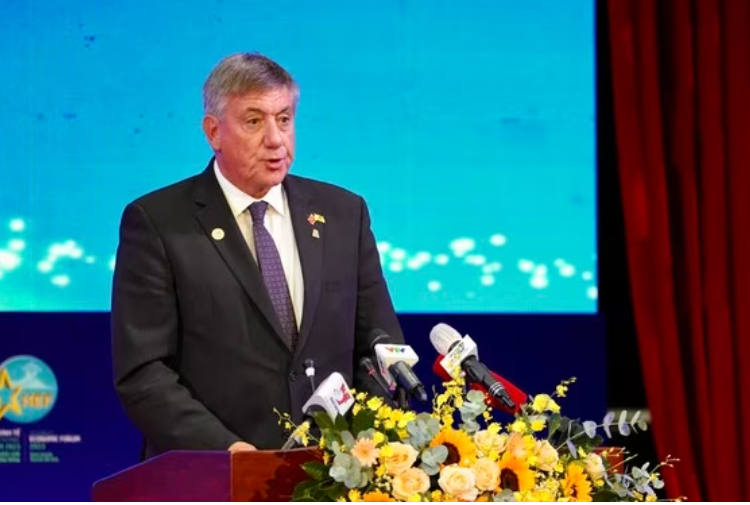 Ông Jan Jambon, Bộ trưởng-Thủ hiến vùng Flanders, Vương quốc Bỉ phát biểu tại tại Diễn đàn Kinh tế TP HCM (HEF) năm 2023 (Ảnh: SGGP)