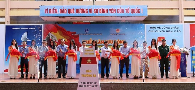 Đắk Lắk: Triển lãm lưu động “Hoàng Sa, Trường Sa của Việt Nam - Những bằng chứng lịch sử và pháp lý”