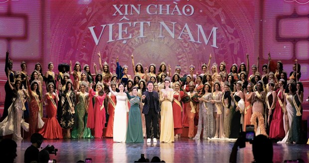 Duong kim Miss Grand International me goi cuon, com tam Viet Nam hinh anh 1