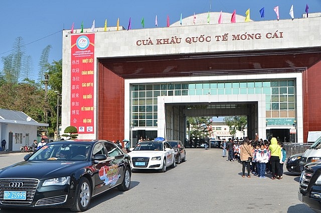 Từ 30/10, người dân có thể tự lái xe sang Trung Quốc du lịch