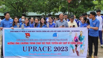 thie t thu c tu chuong tri nh cha y bo tru c tuye n gay quy vi co ng do ng o qua ng tri