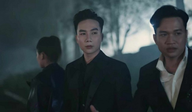 Ca sĩ Việt kiều Việt Lee ra mắt MV “Còn thương người cũ”